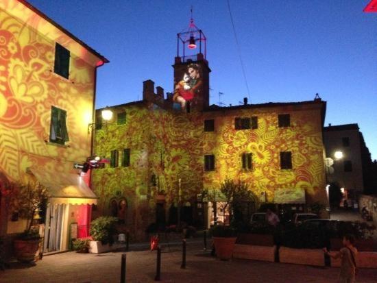 Casolare Isabella "Il Rifugio Dei Vinili" And Alice'S Room Ponsacco Exteriér fotografie
